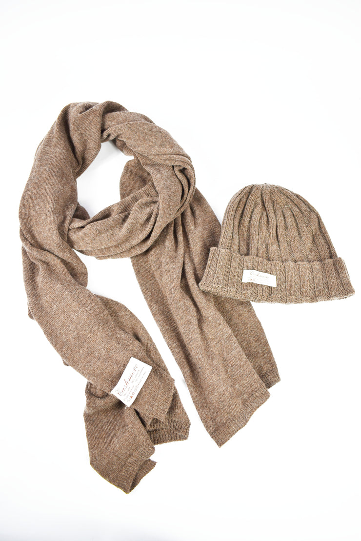 Sciarpa e cappello con cashemere Marrone