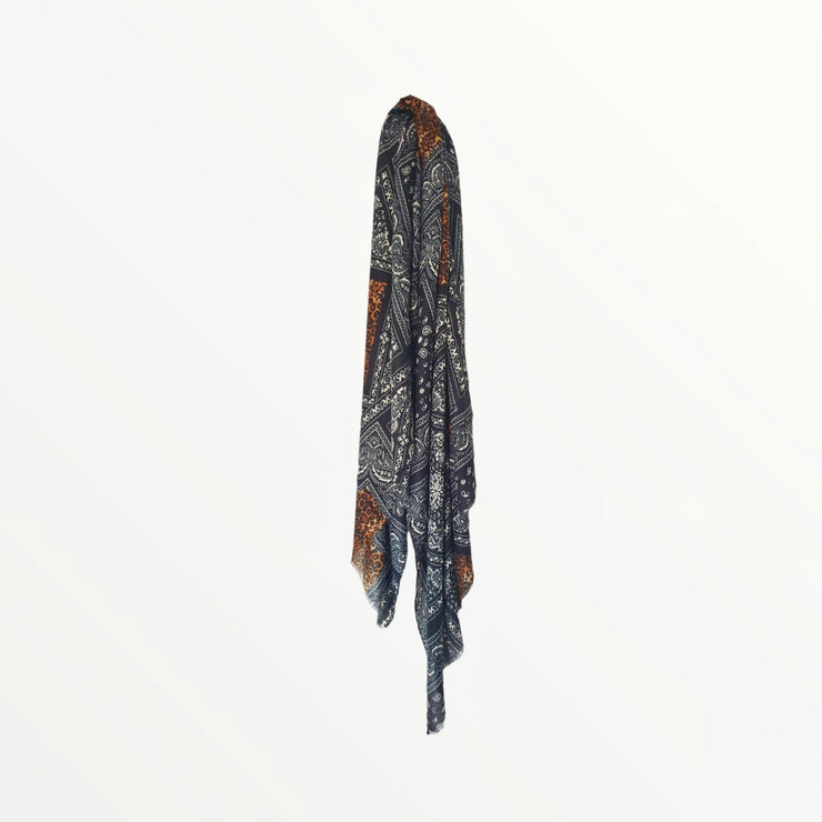 Foulard animalier paisley